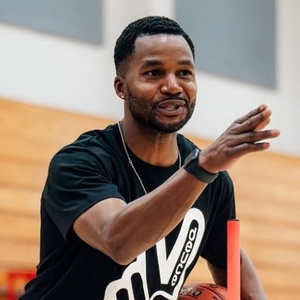 Earvin J., San Francisco, CA Basketball Coach