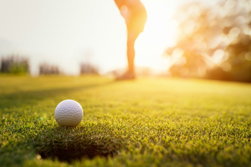 draining a putt left-hand low